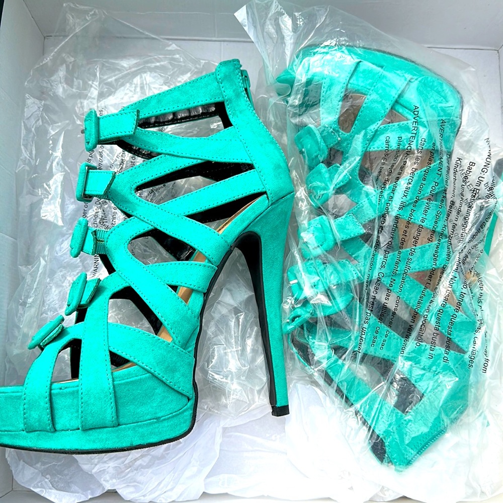 Tyana heels